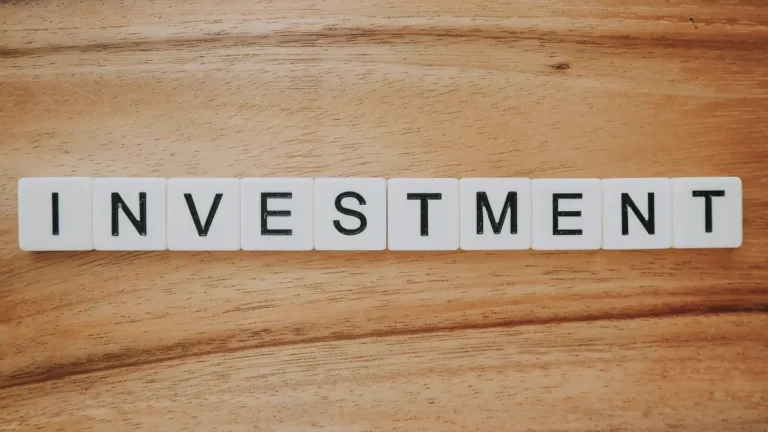 Start Investing concept image representing beginner investment education